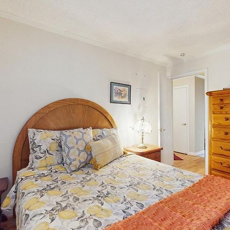 אינקליין וילג' Tahome & Tahoe Place מראה חיצוני תמונה