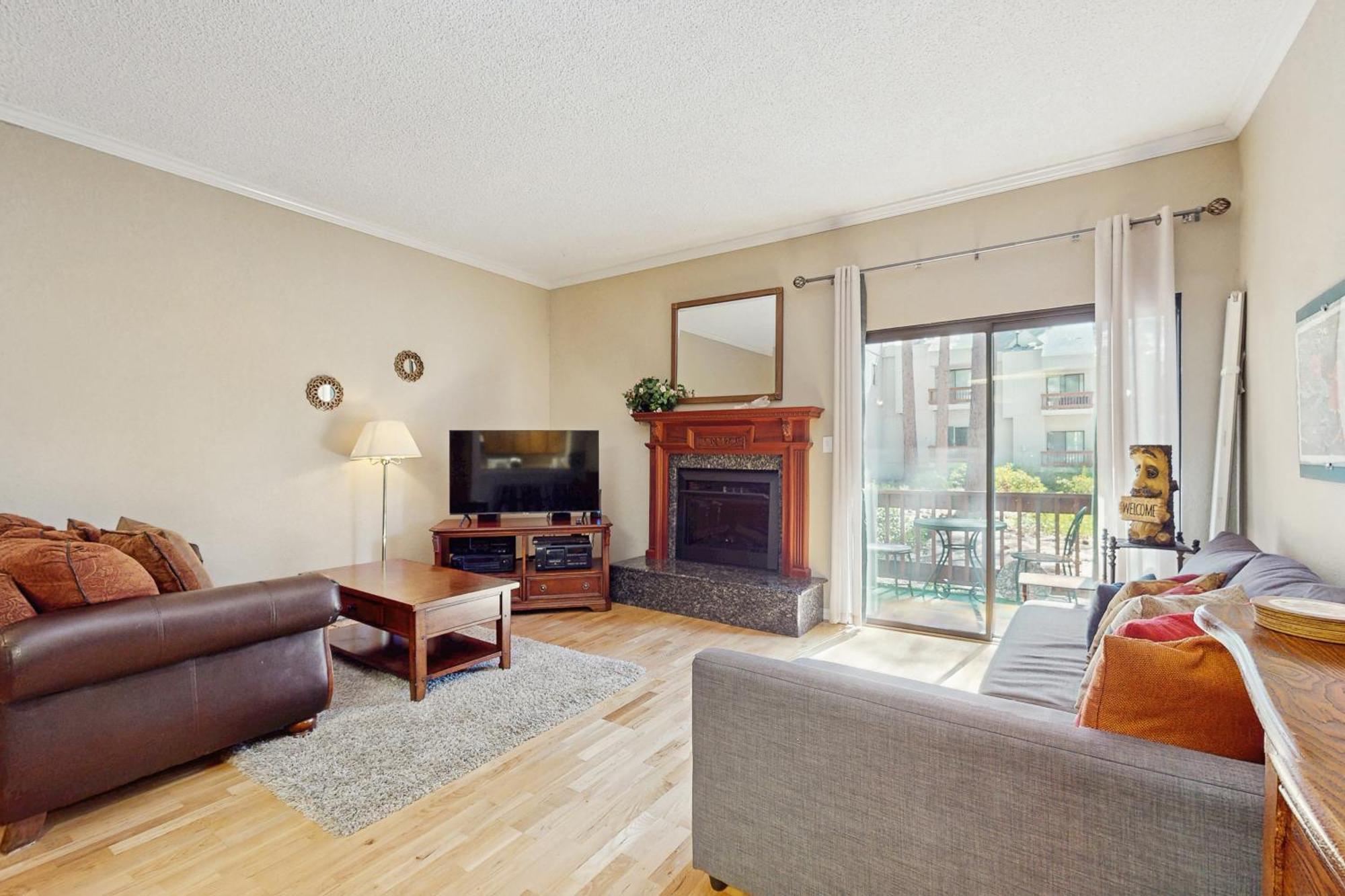 אינקליין וילג' Tahome & Tahoe Place מראה חיצוני תמונה