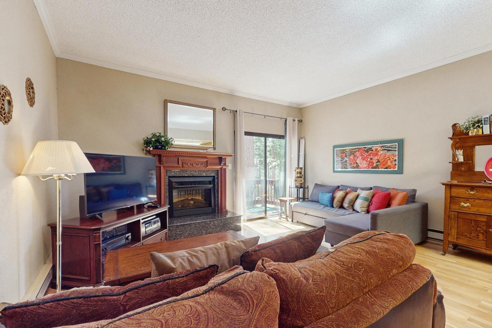אינקליין וילג' Tahome & Tahoe Place מראה חיצוני תמונה